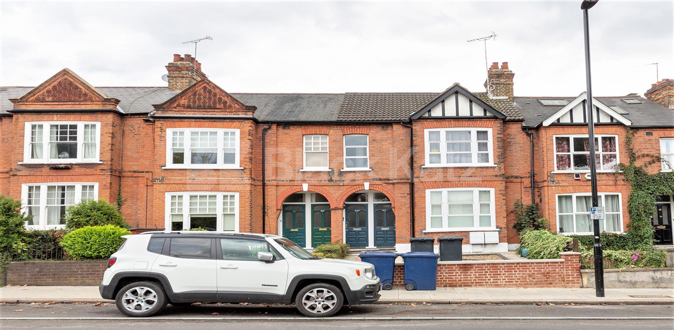 			3 Bedroom, 1 bath, 1 reception Flat			 Little Ealing Lane, South Ealing